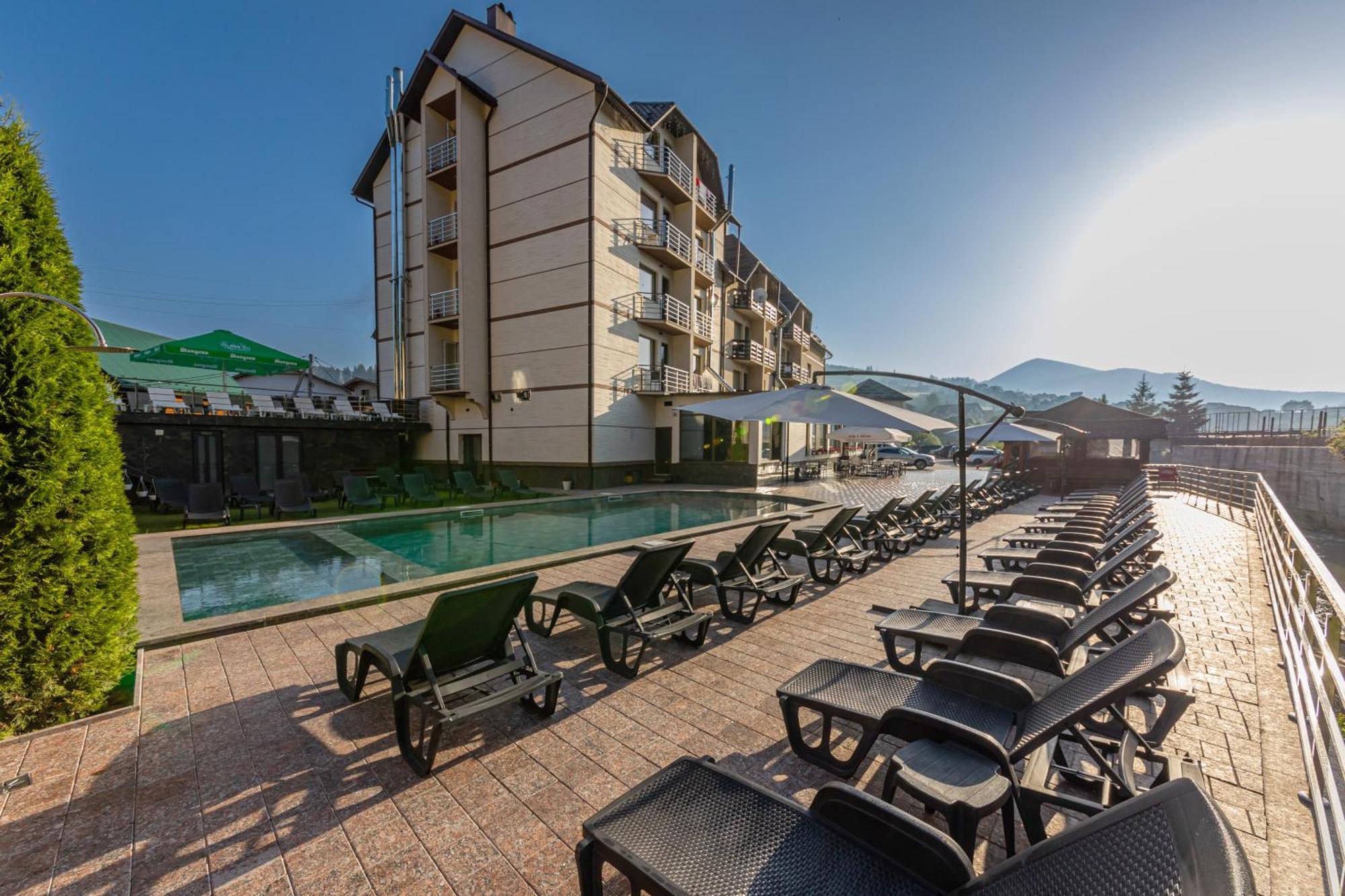 Villa Leku Spa Resort Bukovel Ngoại thất bức ảnh